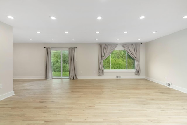 25720 Southwood Dr, Southfield, MI 48075 - spare room with light wood-type flooring, recessed lighting, and baseboards