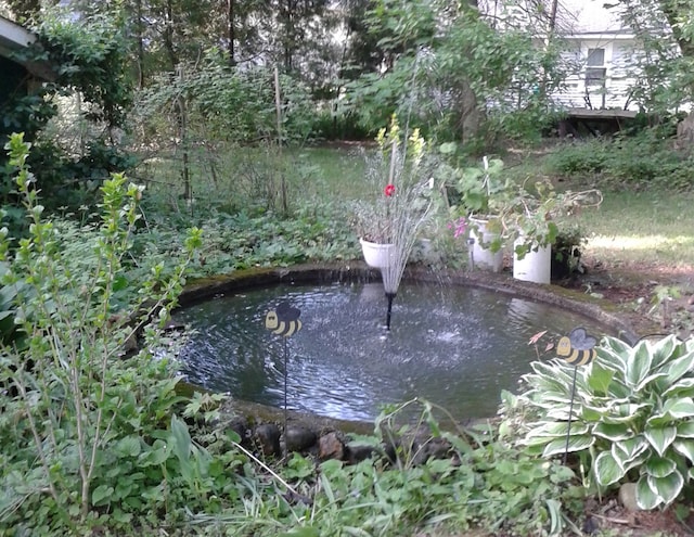 1209 Applewood Dr, White Lake, MI 48386 - view of yard