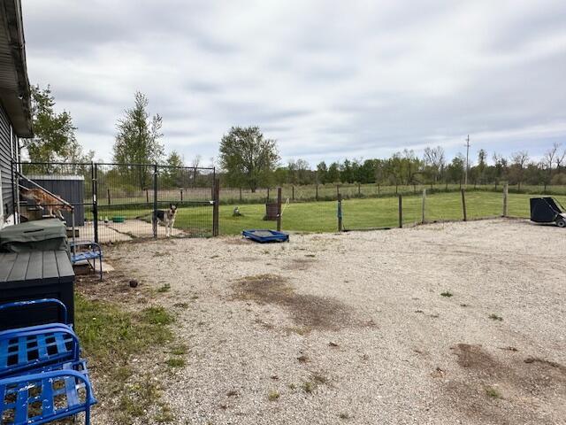 1120 W Montgomery Rd, Camden, MI 49232 - view of yard
