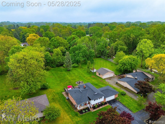 207 Old Perch Rd, Rochester Hills, MI 48309 - drone / aerial view of a heavily wooded area