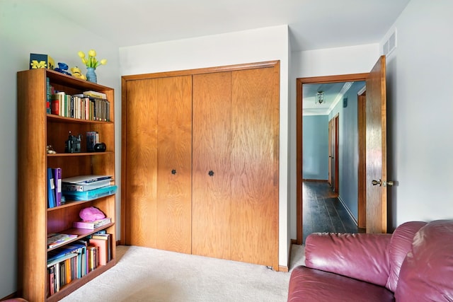 bedroom featuring a closet