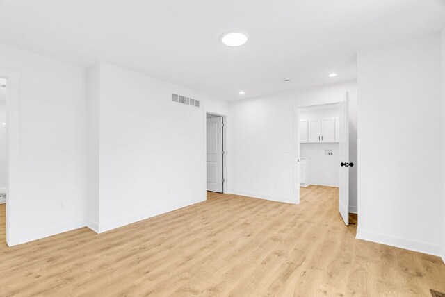 18022 Elizabeth St, Roseville, MI 48066 - photo 23