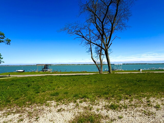 21604 E River Rd, Grosse Ile, MI 48138 - photo 7