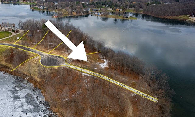 005 Lakeshore Dr, Goodrich, MI 48438