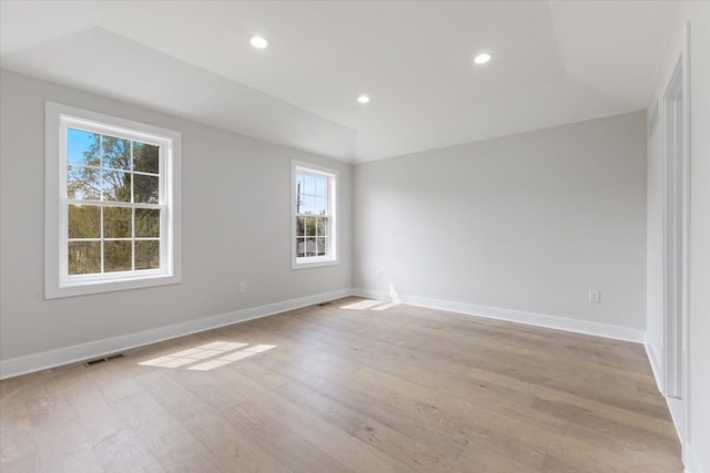 3408 Eastern Ave, Rochester Hills, MI 48307 - unfurnished room featuring healthy amount of natural light, light wood-type flooring, baseboards, and recessed lighting