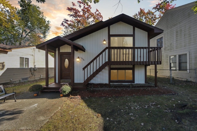 1975 Oldtown Ave, West Bloomfield, MI 48324 - view of front of home