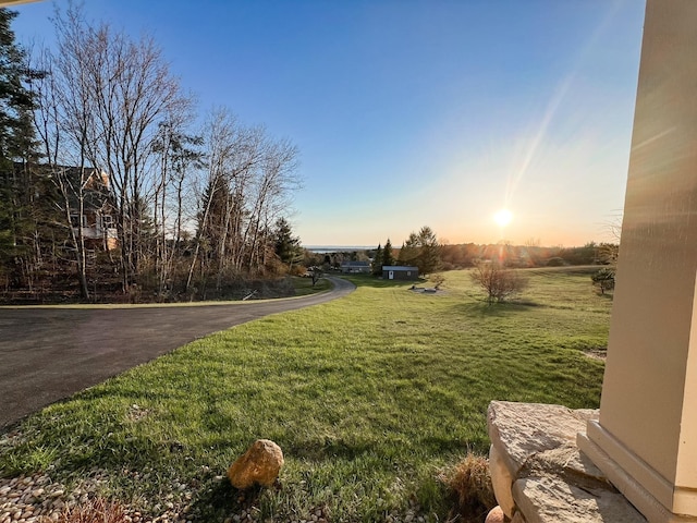 9865 Paradise Hills Dr, Central Lake, MI 49622