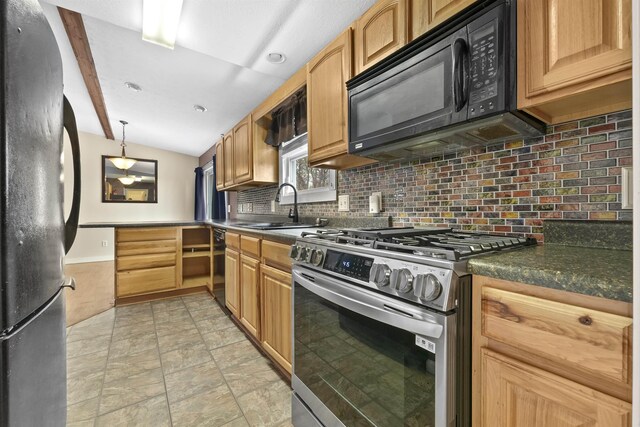 9733 W Jennings Rd, Lake City, MI 49651