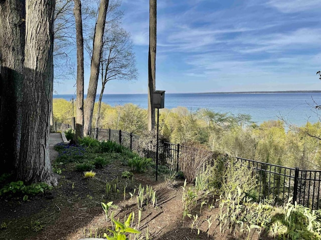 1451 S Bay View Trl, Suttons Bay, MI 49682