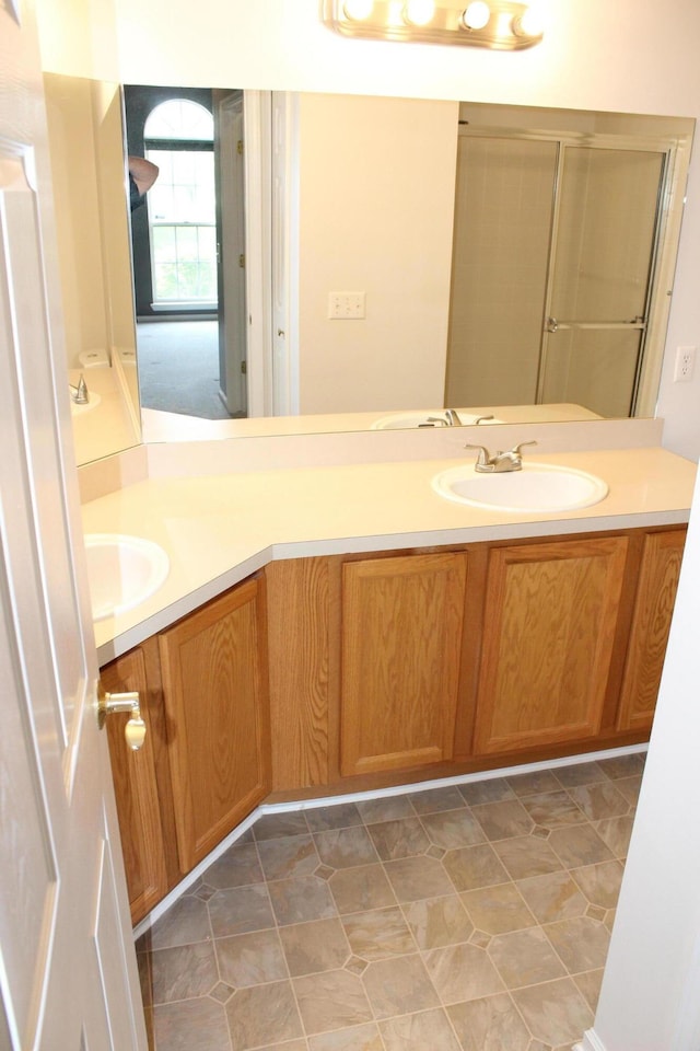9541 Lakeside Dr, Ypsilanti, MI 48197 - bathroom featuring double vanity