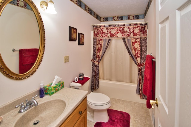2688 White St, Niles, MI 49120 - bathroom with vanity, toilet, shower / bath combo with shower curtain, and a textured ceiling