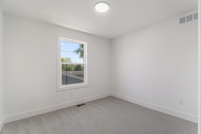 3542 Royal Ave, Berkley, MI 48072 - empty room featuring light carpet and baseboards