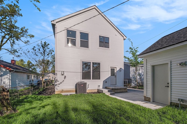 3542 Royal Ave, Berkley, MI 48072 - back of house featuring central AC