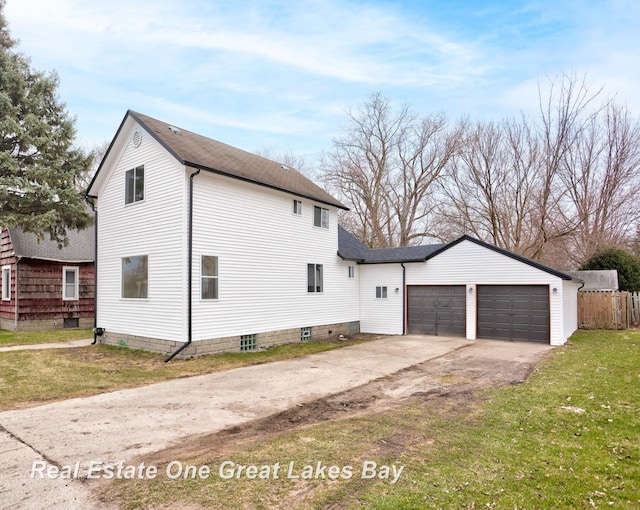203 W Jenny St, Bay City, MI 48706 - photo 1