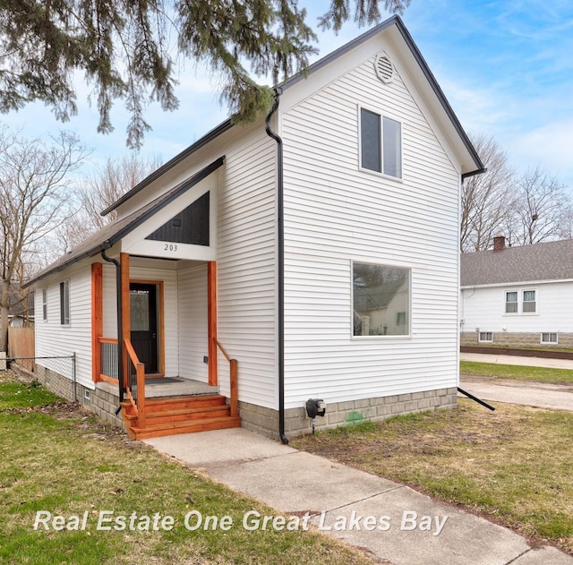 view of front of property with a porch