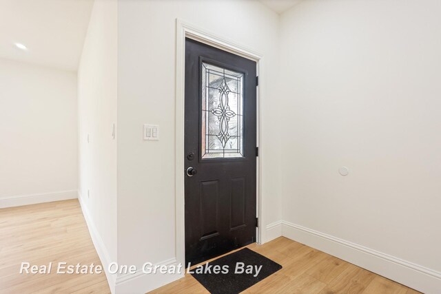 203 W Jenny St, Bay City, MI 48706 - photo 10
