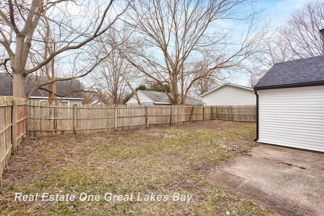 view of fenced backyard