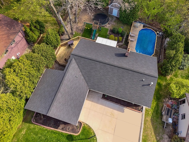 2394 Cedar Crest Dr NE, Grand Rapids, MI 49525 - aerial view of property and surrounding area featuring a pool