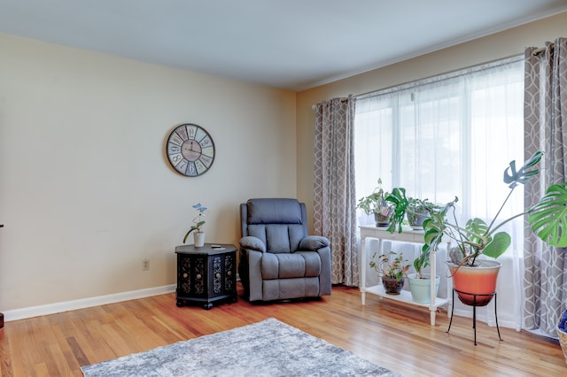 5200 N Jennings Rd, Flint, MI 48504 - living area featuring wood finished floors and baseboards