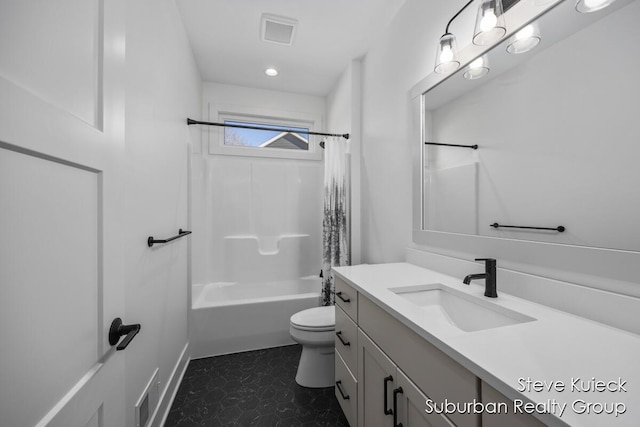 full bath with toilet, vanity, shower / bathtub combination with curtain, and recessed lighting