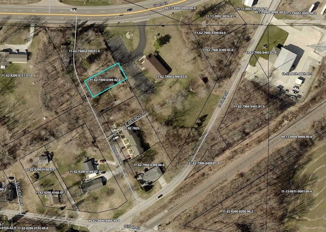 1603 E Detroit St, New Buffalo, MI 49117 - aerial overview of property's location featuring property parcel outlined