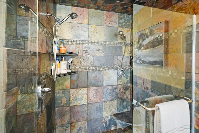 47352 Dove Ct, Shelby Twp, MI 48315 - bathroom featuring a tile shower