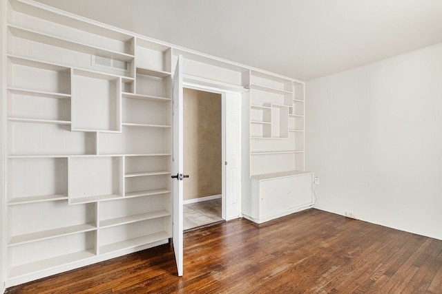 4819 Thorntree Dr, West Bloomfield, MI 48322 - unfurnished bedroom featuring dark wood-style floors