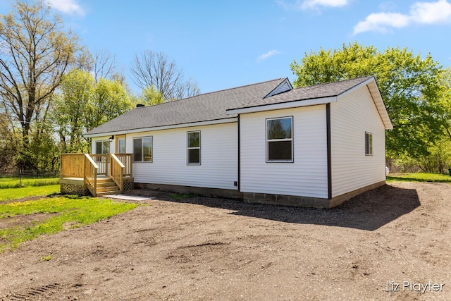 311 W Fenwick Rd, Fenwick, MI 48834 - view of front of house featuring roof with shingles