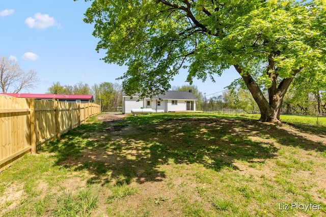 311 W Fenwick Rd, Fenwick, MI 48834 - view of yard