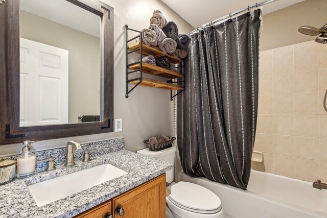 141 Paton Way, Romeo, MI 48065 - full bathroom with toilet, vanity, and shower / tub combo with curtain