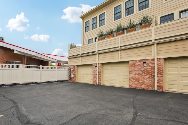 141 Paton Way, Romeo, MI 48065 - garage with driveway