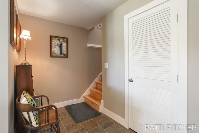 618 Edgewater Dr, Spring Lake, MI 49456 - stairway featuring baseboards