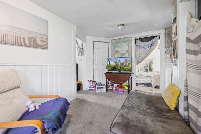 4201 Chicago Rd, Warren, MI 48092 - sitting room with carpet flooring and wainscoting