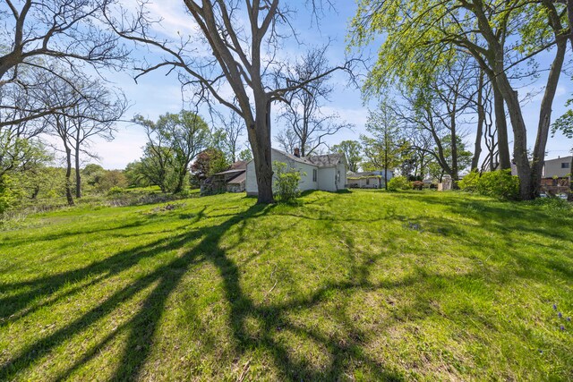 4201 Chicago Rd, Warren, MI 48092 - view of green lawn