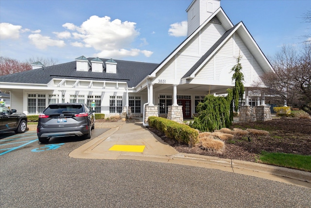 3818 Hillsdale Dr, Auburn Hills, MI 48326 - view of building exterior with uncovered parking