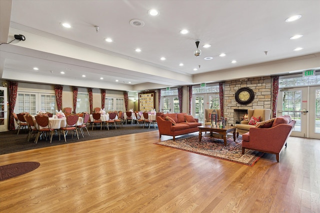 3818 Hillsdale Dr, Auburn Hills, MI 48326 - common area with ornamental molding and recessed lighting