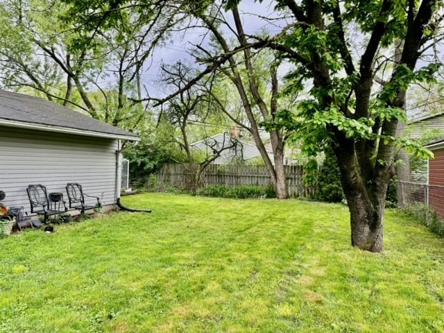 11427 Mercedes, Redford, MI 48239 - view of yard
