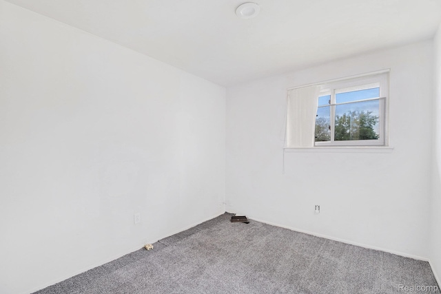 4149 Harriet St, Inkster, MI 48141 - empty room featuring carpet floors