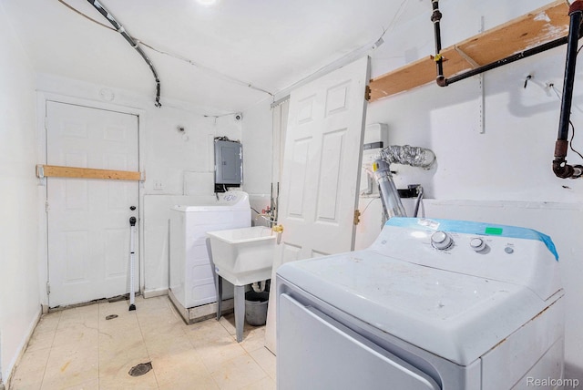 4149 Harriet St, Inkster, MI 48141 - laundry area with washer and clothes dryer and electric panel