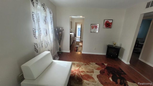 606 E Milton Ave, Hazel Park, MI 48030 - hall featuring wood finished floors and baseboards