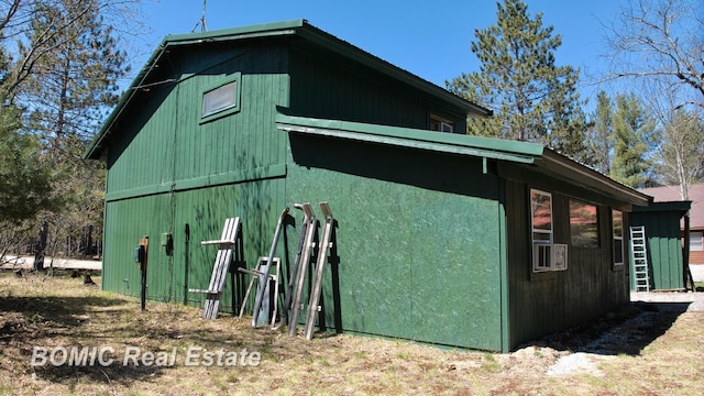 940 Wood River Rd, Grayling, MI 49738 - view of barn