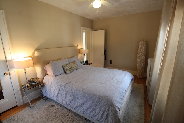 2414 Yale Ave, Royal Oak, MI 48067 - bedroom featuring wood finished floors, baseboards, and ceiling fan