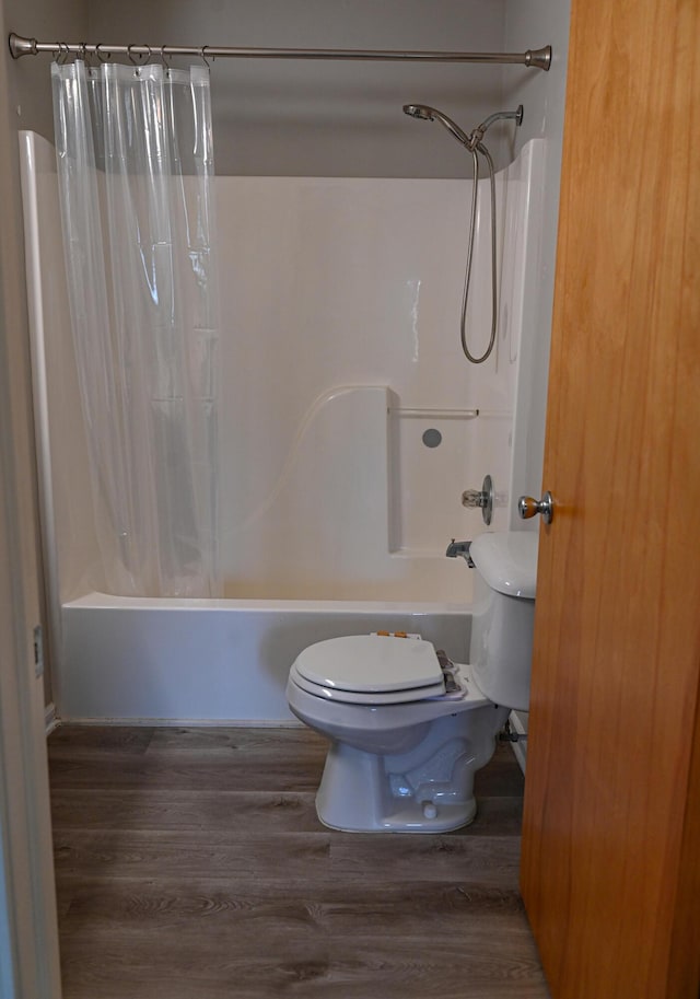 45762 Prairiegrass Ct Unit 7, Michigan, MI 48111 - full bath with toilet, wood finished floors, and shower / bath combo