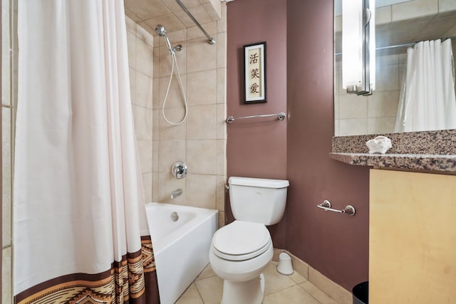 300 Riverfront Dr Unit 300/4C, Detroit, MI 48226 - bathroom featuring tile patterned floors, toilet, shower / tub combo, and baseboards