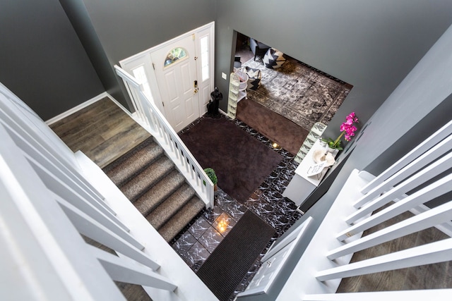 2761 Tomahawk Dr, Waterford, MI 48328 - stairway with baseboards