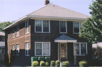 526 Capital Ave SW, Battle Creek, MI 49015 - view of front of home with a chimney