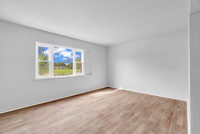 18250 Weaver St, Detroit, MI 48228 - empty room featuring light wood-type flooring and baseboards