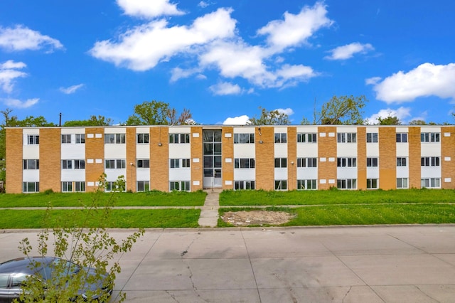 18250 Weaver St, Detroit, MI 48228 - view of apartment building / complex