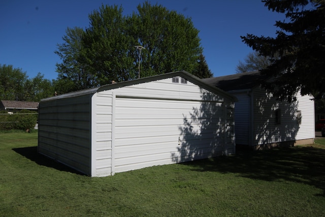 13687 W Tremblay Dr, Vicksburg, MI 49097 - view of outbuilding featuring an outbuilding