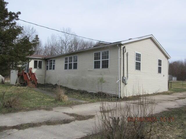 34637 76th St, Covert, MI 49043 - view of property exterior
